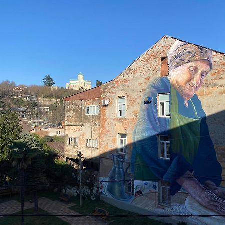 Apartment In Kutaisi Varlamishvili Zewnętrze zdjęcie