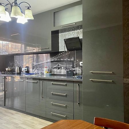 Apartment In Kutaisi Varlamishvili Zewnętrze zdjęcie